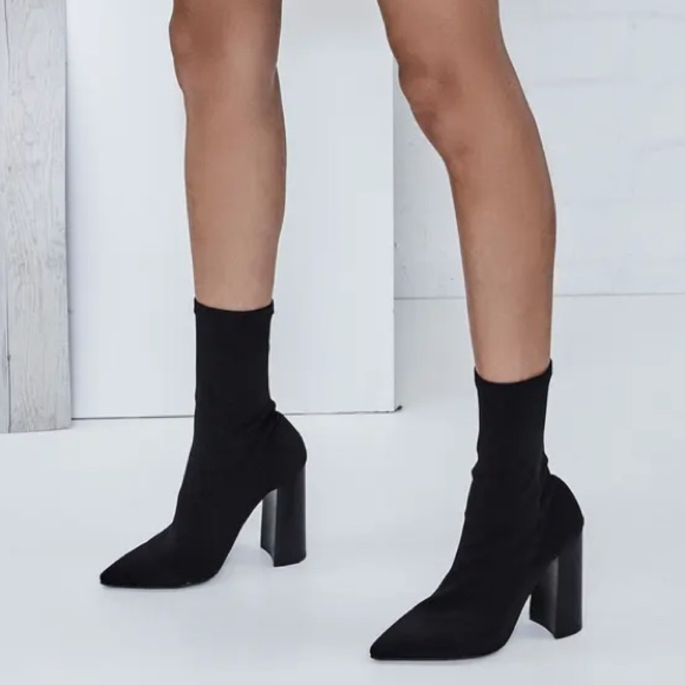 Tony Bianco Diddy Velvet Bootie